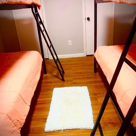 Shuteye Hostel Хьюстон Экстерьер фото